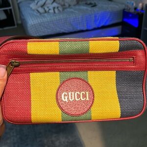 Gucci Fanny pack and bucket hat